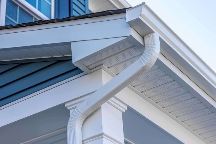 Low-maintenance vinyl gutters for rainwater management in St Louis